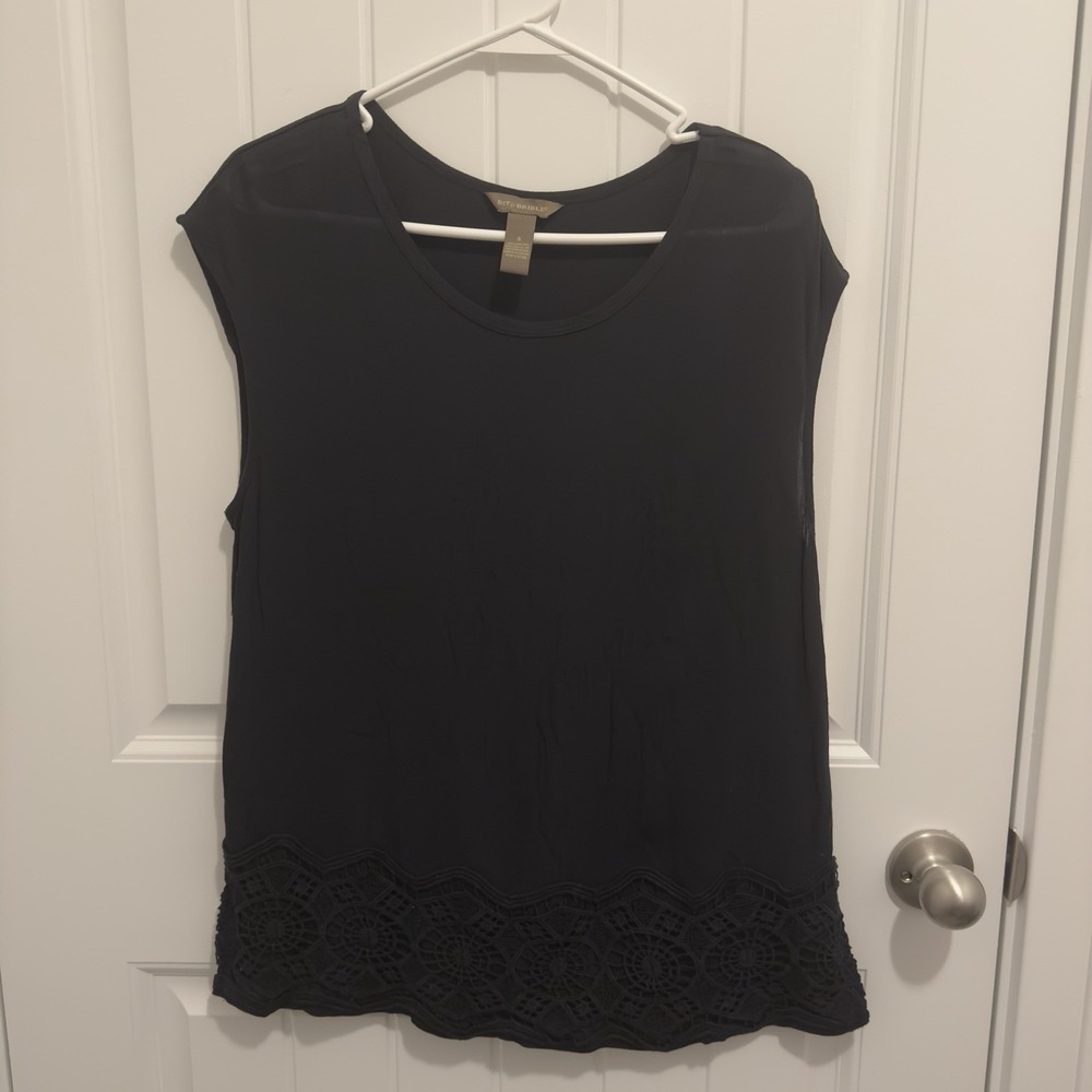 Bit & Bridle Women's Black Tank Blouse Circle Design Crochet Lace Bottom Size Sm